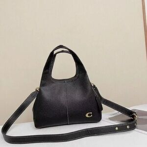 ✨Coach Lana Shoulder Bag 23 black